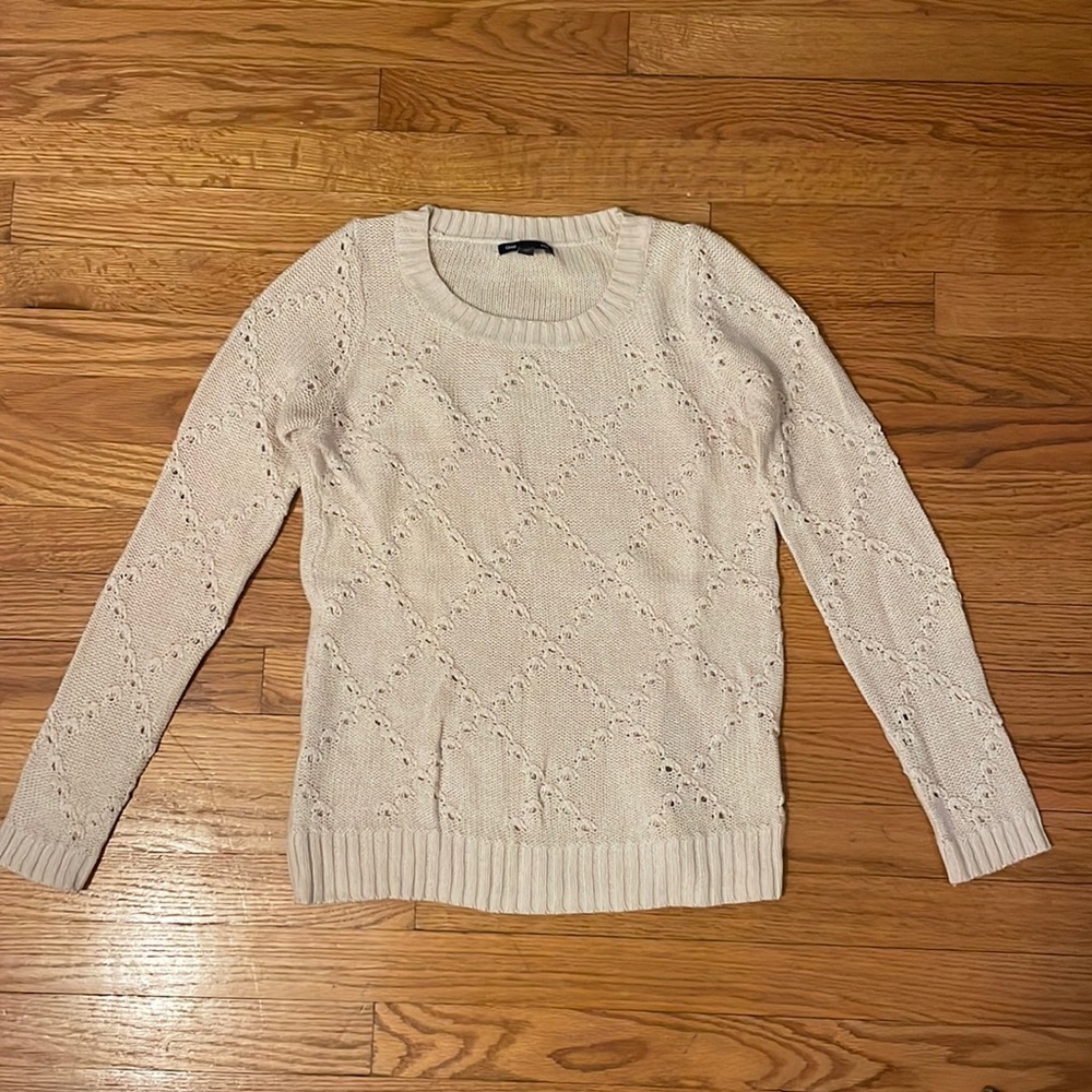 Gap cream sweater